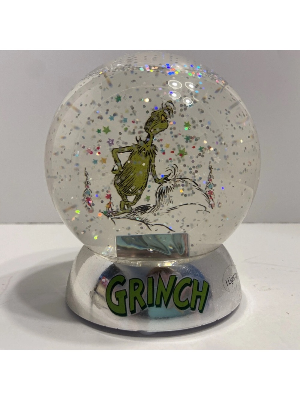 The Grinch Light Up Snow Globe Dr. Seuss Christmas Decor Glitter Sparkles